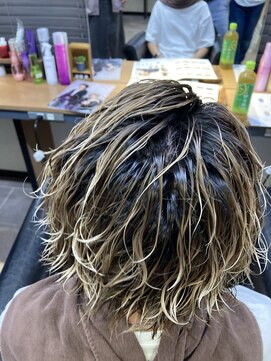 ヘアデザイン フィール リファイン(HAIR DESIGN Feel Refine) 波ウェーブパーマ