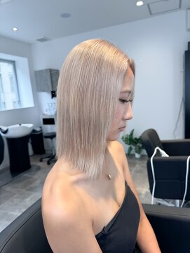 ホープ(hope) ホワイトベージュ【梅田｜Yu-ki】