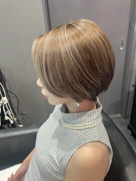 ヴィアンジュ(viange) #ハイライト#ベージュ#水光艶Tr