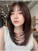 顔周りレイヤーカットくびれヘアミルクティーベージュカラー