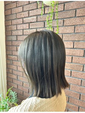 りんごの木セントラル(Central) ぱつっとボブ/切りっぱなしボブ/タッセルボブ