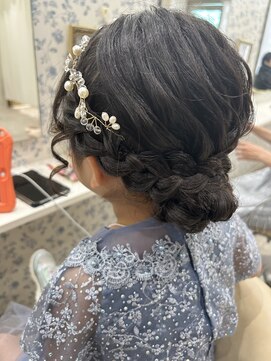 サクララ(Sakura la) キッズヘア/結婚式/発表会/シニヨン/ふわふわヘア/