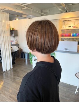 ココロヘアー ウィル 半田山店(Cocolo hair Will) 丸みショート × ハイライトカラー