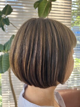 アース 三田南ウッディタウン店(HAIR&MAKE EARTH) 大人可愛い小顔ショートボブ前下がりショートハイライト
