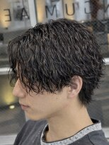 オーバル ジングウマエ(OVARL jingumae)&nbsp;縦落ちツイストスパイラルセンターパート