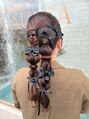 ヘアーリゾート ラウレア(Hair Resort LAULEA) ツイン編みおろし。雰囲気に似合うアレンジをご提案いたします!