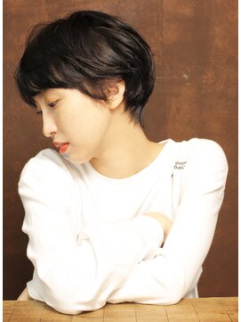 シアンデルカ(CYANDELUCCA) 大人の黒髪マニッシュショート