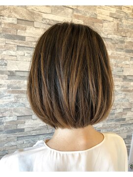 ログ ヘアー(LOG HAIR) エアリーボブ&ハイライトグラデーションカラー