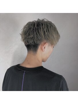 ジゼル(gisele) 刈り上げスパイラル