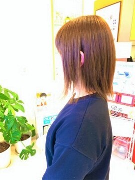 ヘアステージ スプール(HAIRSTAGE SPOOL) ボブスタイル、コーラルブラウン