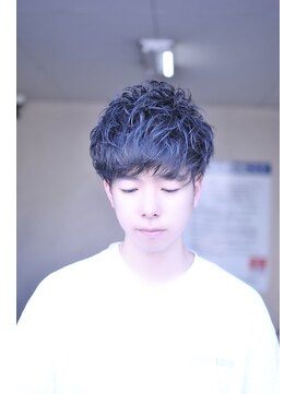 ブレイズ ザ サロン(BLAZE THE SALON) 黒髪王道束感ゆるパーマツーブロックマッシュ【BLAZE 大庭】