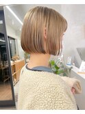 くすみベージュ / ボブ / ミニボブ / ハイトーンボブ