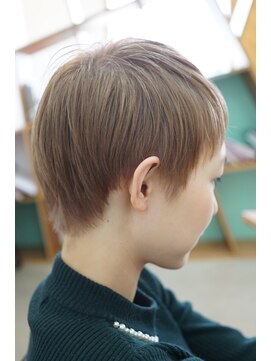 ランチ(Ranch) オシャレ度MAXハイトーンベリーショート