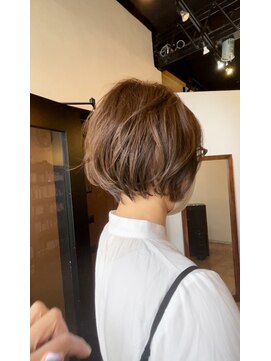 ルポル 大通店(rupolu) 動きを出せるショートボブ