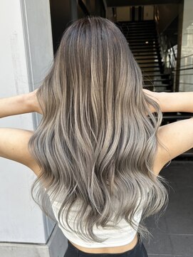 ロンド レア 天神大名店(Lond Le’a) ダブルカラーベージュカラーケアブリーチハイトーンカラー韓国