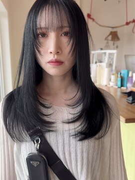 ソーイ(sowi) ブルーブラック×レイヤーカット【@sowi_abe】