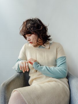 ディスアンドザット あびこ店(THIS&THAT) Hair by ryu 【カーリーウルフ　黒髪ウルフ　あびこ　20代】