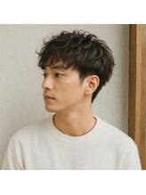 大人メンズショートナチュラルツーブロックくせ毛風パーマ