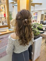 ギャラクシー ヘアードレッサーズ(galaxy hairdressers)&nbsp;ふわふわハーフアップアレンジ