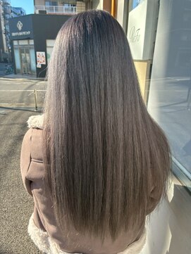 エヌアンドエー 草加店(N&A) 大人の艶髪ロング 透明感カラーシルバーベージュ