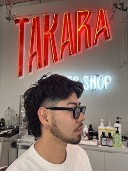 タカラバーバーショップ(TAKARA BARBER SHOP)の写真/男性の身だしなみをトータルサポート！顔の印象を大きく左右する眉のお手入れもプロにお任せ下さい。