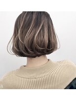 トルネード(TORNADO)&nbsp;外国人風 ボブ ハイライトバレイヤージュ 白髪ぼかし