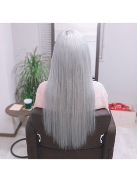 ウルティア(ulutia) ホワイトシルバー