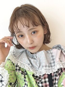 グレープバイン 辻堂(GRAPEVINES) ナチュラルベージュ×シースルーボブ