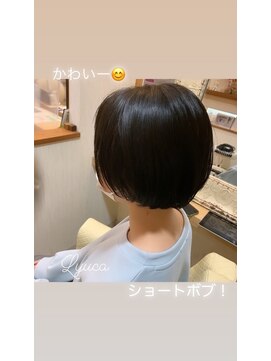 リュッカ(Lyuca) 【黒髪 久米田】グレージュカラー*小顔ヘア