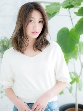 レアワンハナレ センター北美容院(lea/1 HANARE) シルキーベージュ×波巻きルーズへア