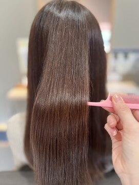 リタ(Rita) 髪質改善ヘアエステ・カット・カラー