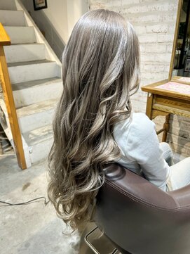 リアンバイアリュール(Lian by Allure) 【lian by alluer】田島由希　ハイトーングレージュ