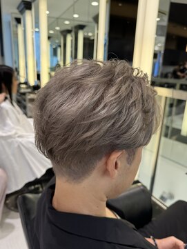 エアー 銀座タワー(AIR) ハイトーンカラー/ブリーチ/ダブルカラー/メンズカット