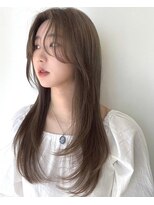小顔に見せるワンホン＆韓国ヘア/顔周りレイヤーカット