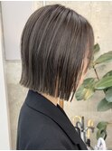 栄ハイライト透明感耳掛けボブスタイル