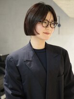 スク(SUKU)&nbsp;ぱつっとボブ×透明感カラー