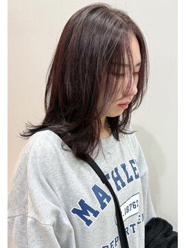 レッドブラウン×ミディアムレイヤー