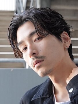 レタッチ バイ フィフス 銀座(RETOUCH by fifth) 銀座フェザーパーマニュアンスパーマセンターパート刈り上げ七三