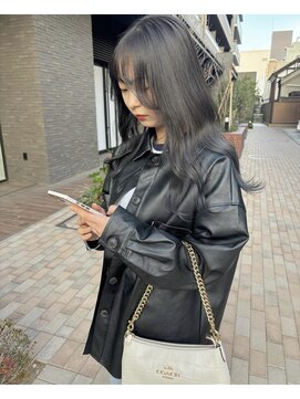 ネン(nen) ロング×ダークアッシュ