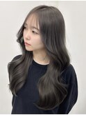 ミディアムレイヤーロングレイヤーカット顔周りオリーブベージュ