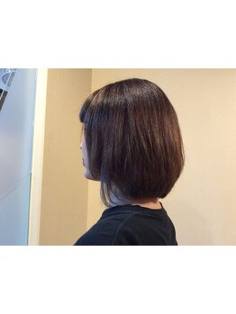 黒染めから明るい色までムラなく染まる◇白髪をお洒落に楽しむあなたにナチュラルで華やかな色味をご提案♪