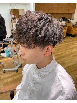 ネイビー(NAVY) ソフトツイスト＋スパイラルパーマ　メンズマッシュ