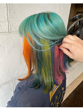 アヴァンティ ヘアーアンドスパ(avanti hair&spa) サワーグリーンインナーカラフルレインボー