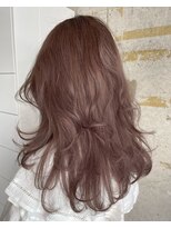シェノン(Chainon) ハイレイヤーで柔らかピンクベージュ