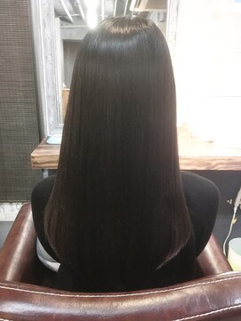 スローネ(THRONE) 髪質改善トリートメント/セラミド/髪質改善/新宿