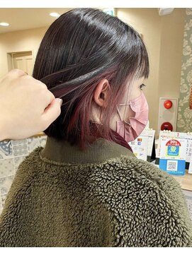 ソルト(Salt) ピンクイヤリングカラー×ボブ