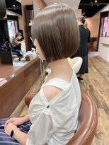 スリー(Th:ree)&nbsp;大人可愛い20代30代40代長めショートボブ◎