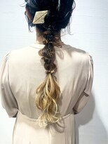 マーシュ 梅田(marshu)&nbsp;編みおろし★お呼ばれアレンジ