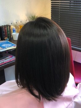 美容室 ドレス(DRESS)の写真/髪と頭皮に優しいビーワン水を使用◎ダメージレスで自然な仕上がりの潤いしなやかなストレートを叶えます♪