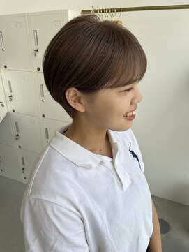 エマン(AIMANT) マッシュショート×大人グレージュ